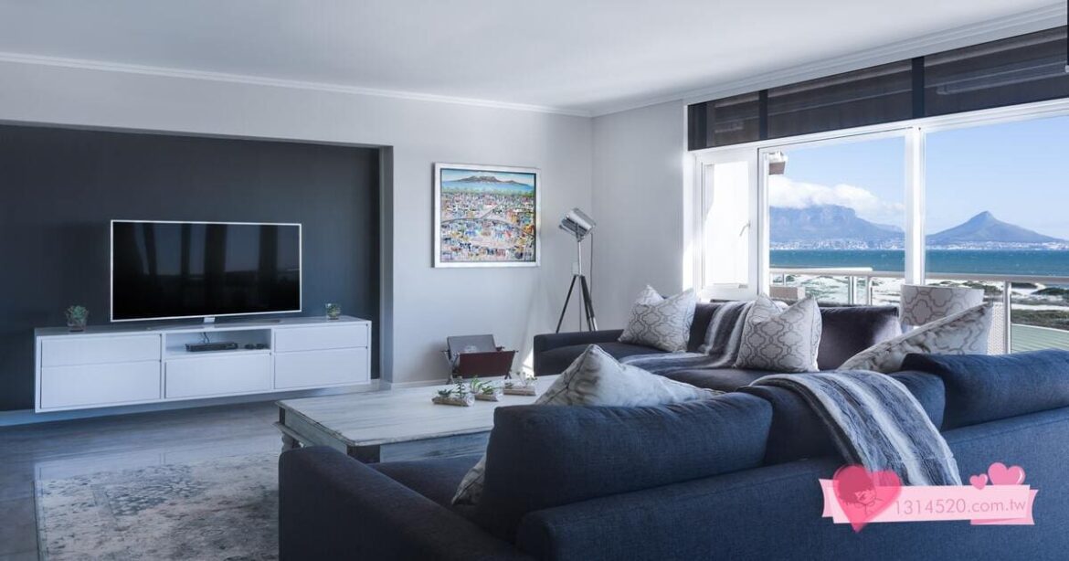 將 5 平方米的房間改造成採用極簡設計的舒適閣樓臥室Transforming a 5 Square Meter Room into a Cozy Attic Bedroom with Minimalist Design